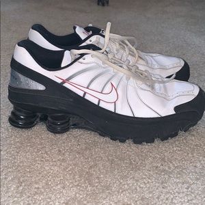 Nike Shox Men’s 9.5